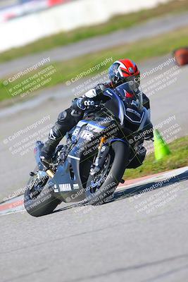 media/Jan-20-2023-Fastrack Riders (Fri) [[f2ad32aba3]]/Private/session 4 turn 6/